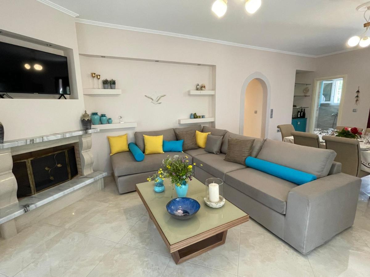 Panselinos Apartment Spartokhorion Bagian luar foto